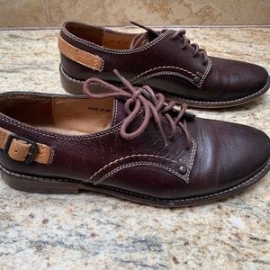 EUC Frye Oxford 7.5